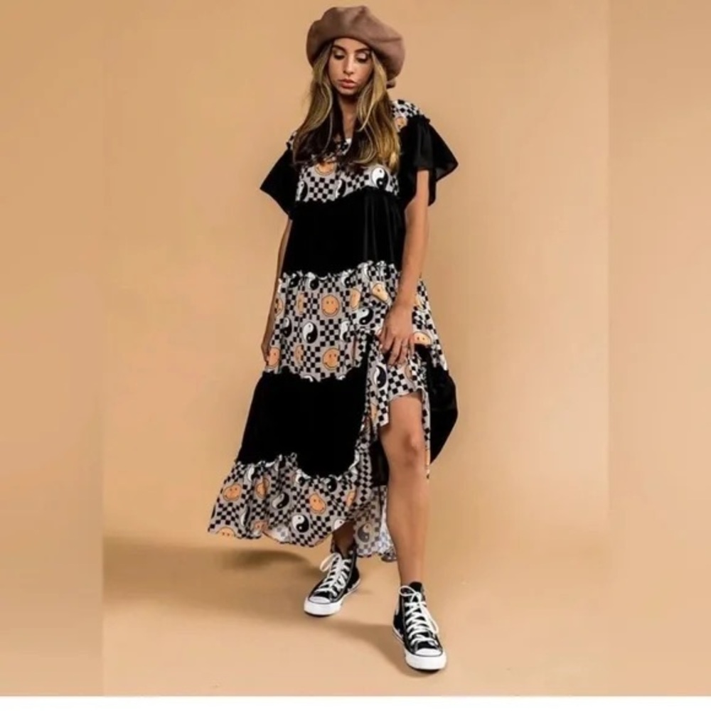 Dressed in Lala Maxi groovy dress black white yellow smiley face pattern
